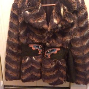 JENNIFER LOPEZ PLUSH FAUX FUR MID LENGTH WARM COAT WITH BUTTERFLY WASTE DESIGN